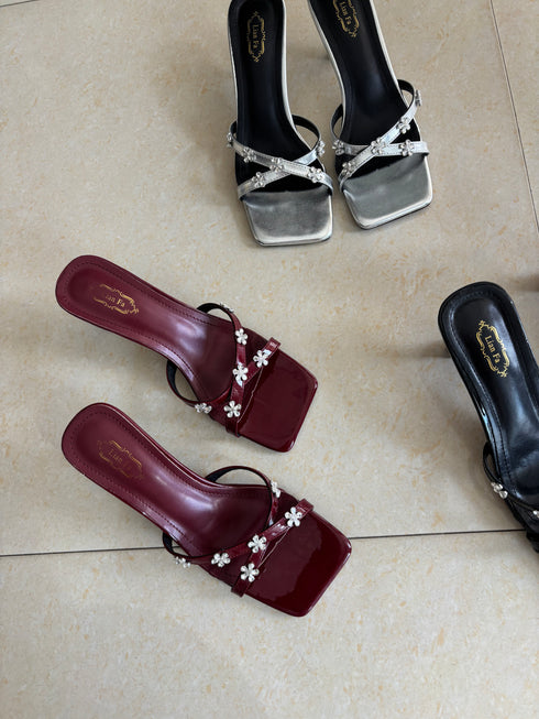 Crystal Flower Embedded Criss Cross Slid On Open Toe Heel